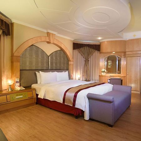 Natoli Motel Тайнан Екстериор снимка