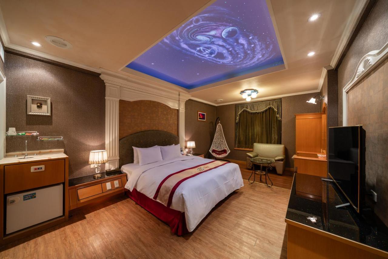 Natoli Motel Тайнан Екстериор снимка