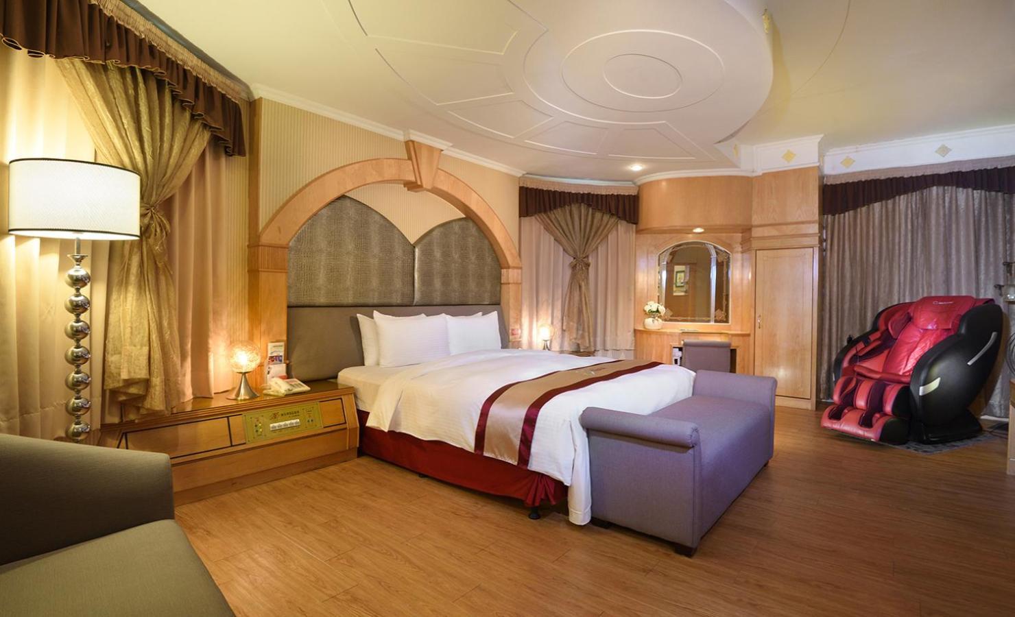 Natoli Motel Тайнан Екстериор снимка