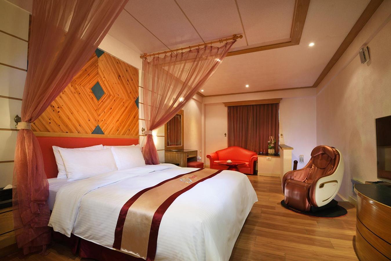 Natoli Motel Тайнан Екстериор снимка